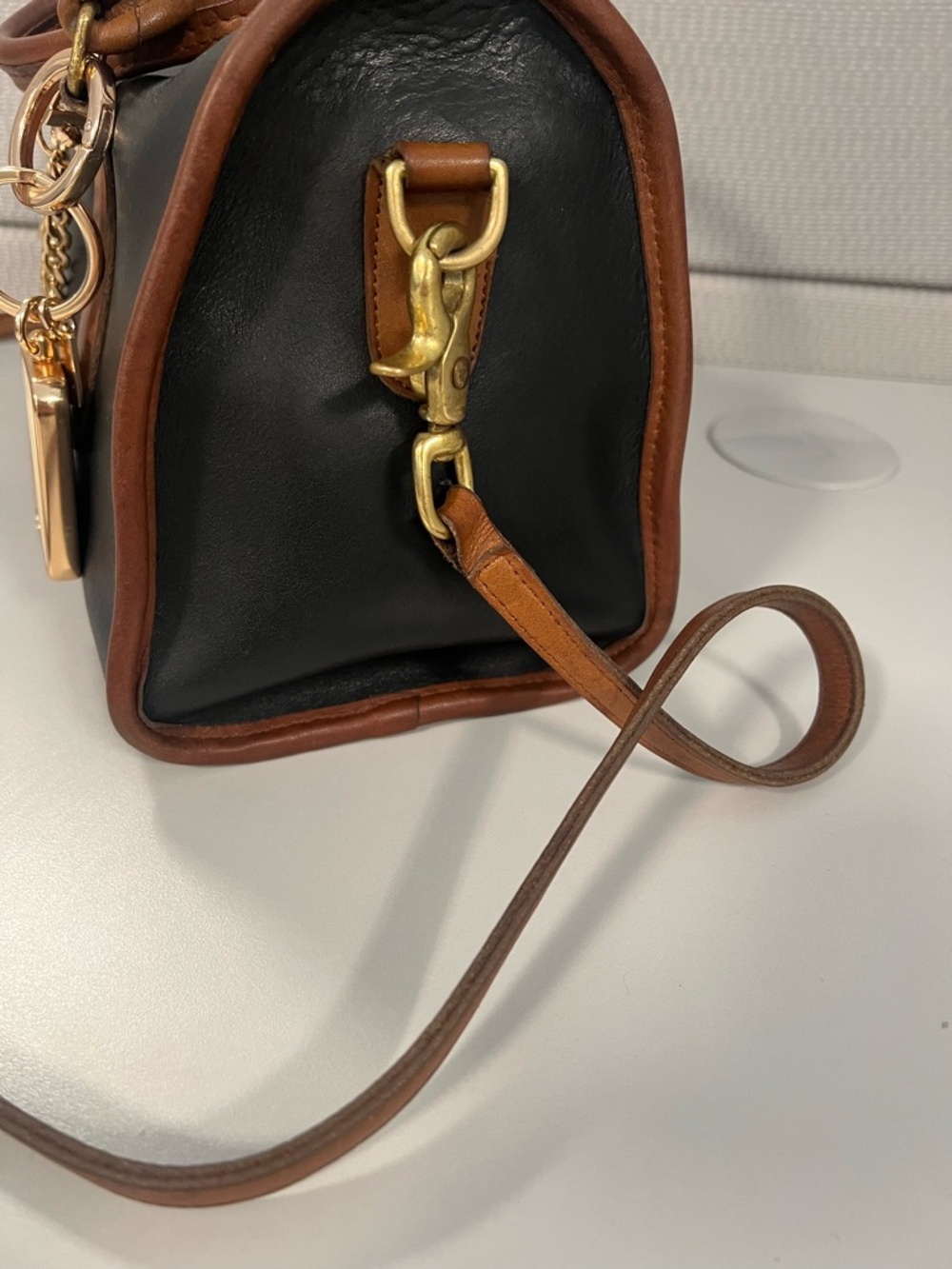 Vintage Coach Madison Spectator Black and Tan Leather Satchel Bag - Picture 4 of 12